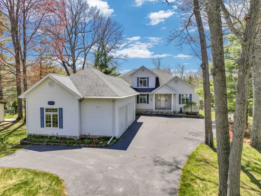 2185 E Houghton Lake Drive, Houghton Lake, MI 48629 - #3