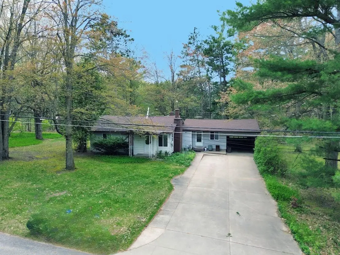 112 Marquette Avenue, Houghton Lake, MI 48629 - #1