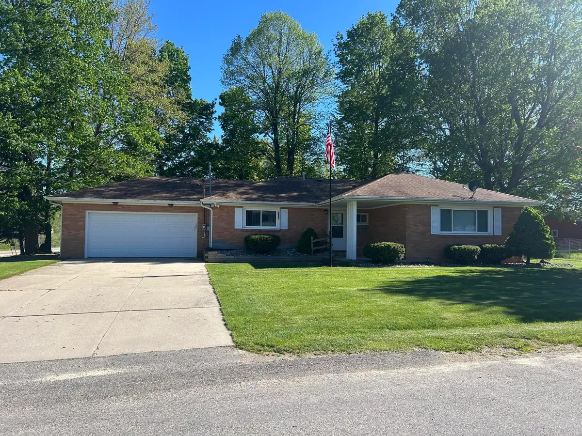 101 Grayling Avenue, Houghton Lake, MI 48629 - #1