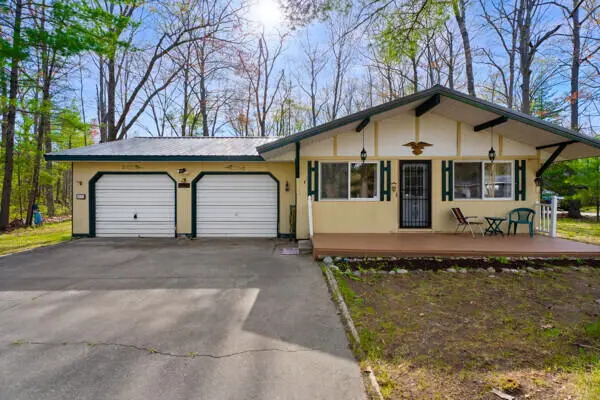 1570 E College Drive, Lewiston, MI 49756