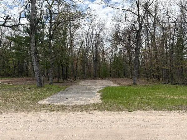 21909 Oak Avenue, Hillman, MI 49746