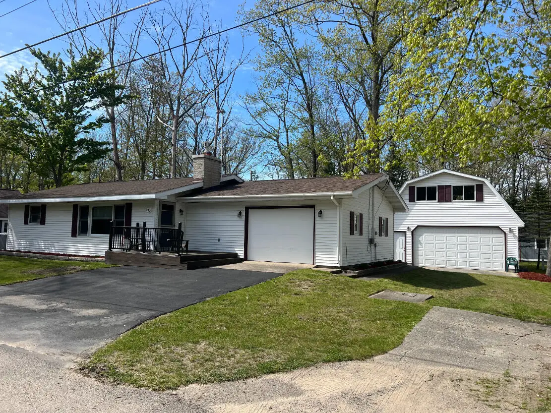332 Pingree Street, Roscommon, MI 48653 - #1
