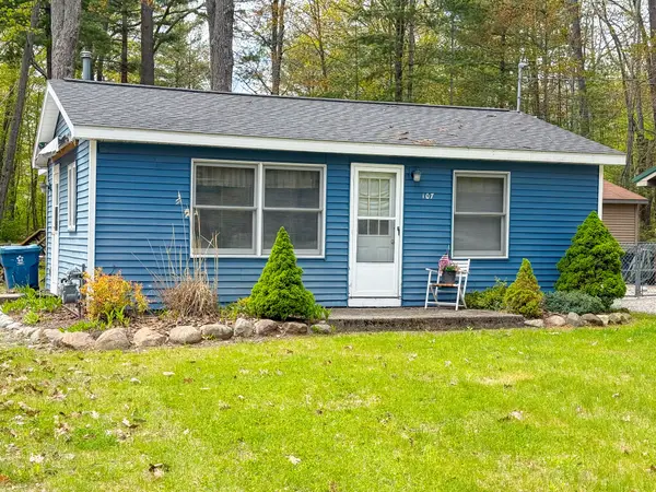 107 Glen Court Boulevard, Houghton Lake, MI 48629