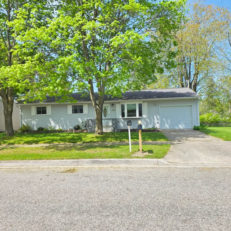 358 N Addison Street, Alpena, MI 49707 - #2