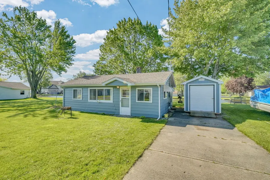 115 Church Street, Houghton Lake, MI 48629 - #2
