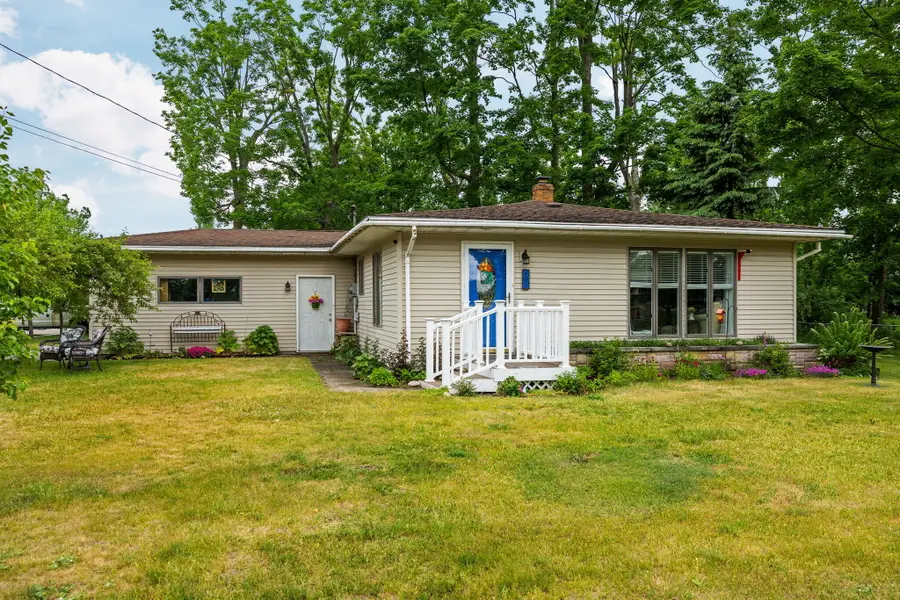401 E Fourth Street, Gaylord, MI 49735 - #2