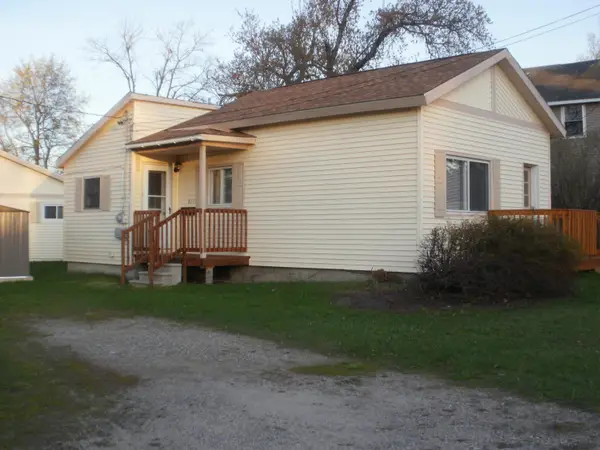 511 Palmyra Street, Cheboygan, MI 49721