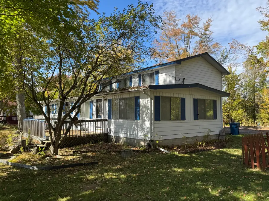 9394 E Houghton Lake Drive, Houghton Lake, MI 48629 - #3