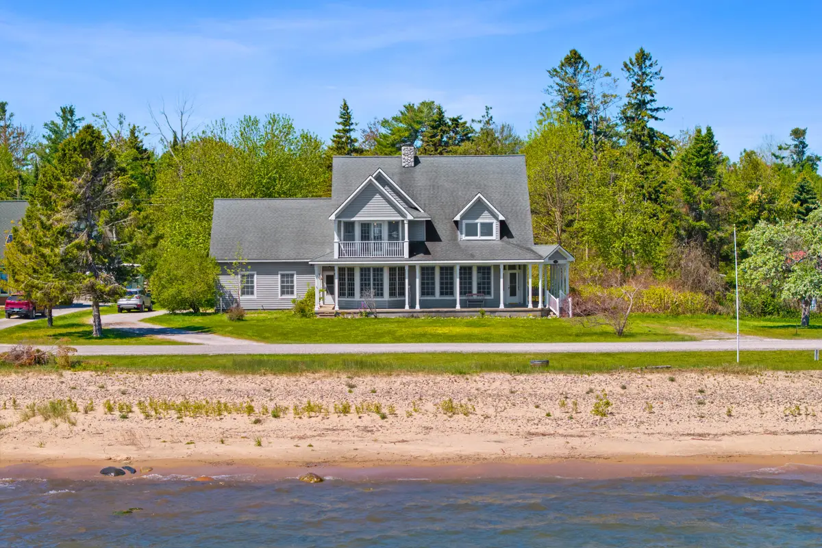 1860 S Sturgeon Point Road, Harrisville, MI 48740 - #1