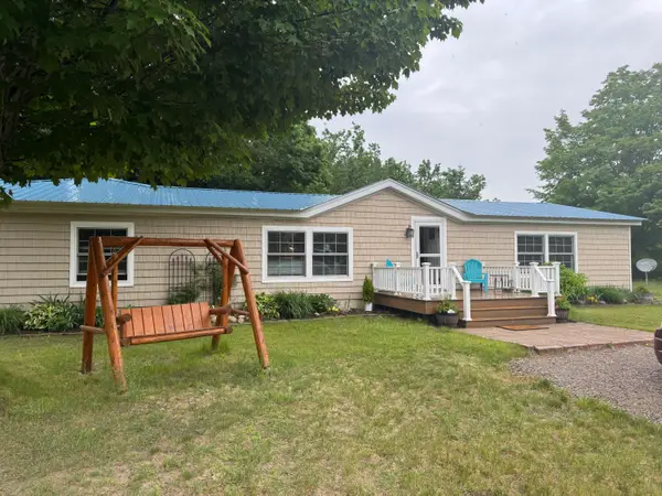 10590 N Hayes Lane, Carp Lake, MI 49718