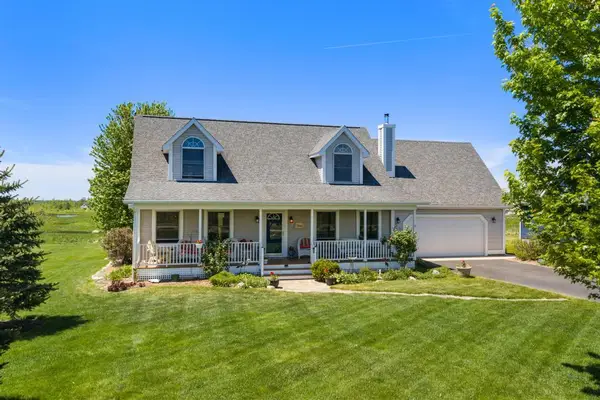 6373 Sunset Boulevard, Alanson, MI 49706