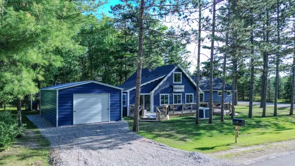 100 Redwine Drive, Houghton Lake, MI 48629