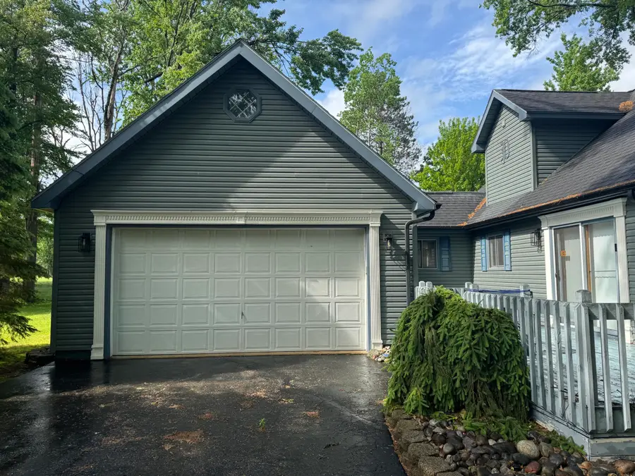 3150 W Lansing Road, Roscommon, MI 48653 - #3