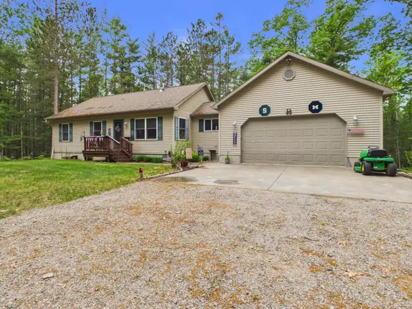 10898 Fantasy Drive, Frederic, MI 49733