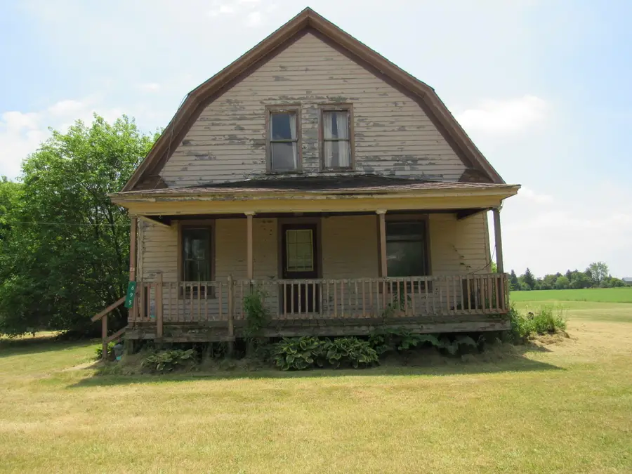 695 Cass Avenue Road, Bay City, MI 48708 - #2