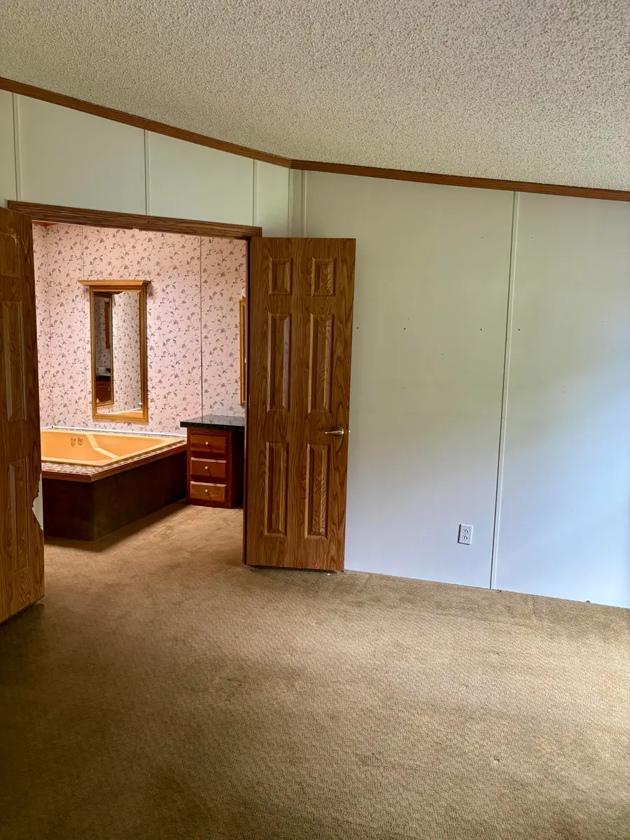 4625 Timberline Court, Barton City, MI 48705 - #3