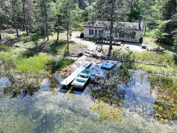 7584 Melvindale Camp Road, Johannesburg, MI 49751