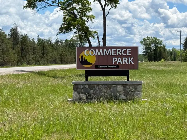 5605 Commerce Boulevard, Indian River, MI 49749