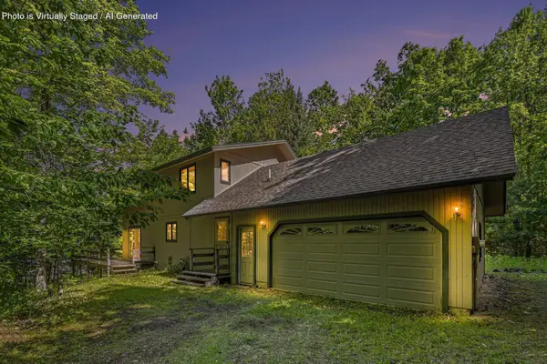 1070 S Silver Place, Indian River, MI 49749