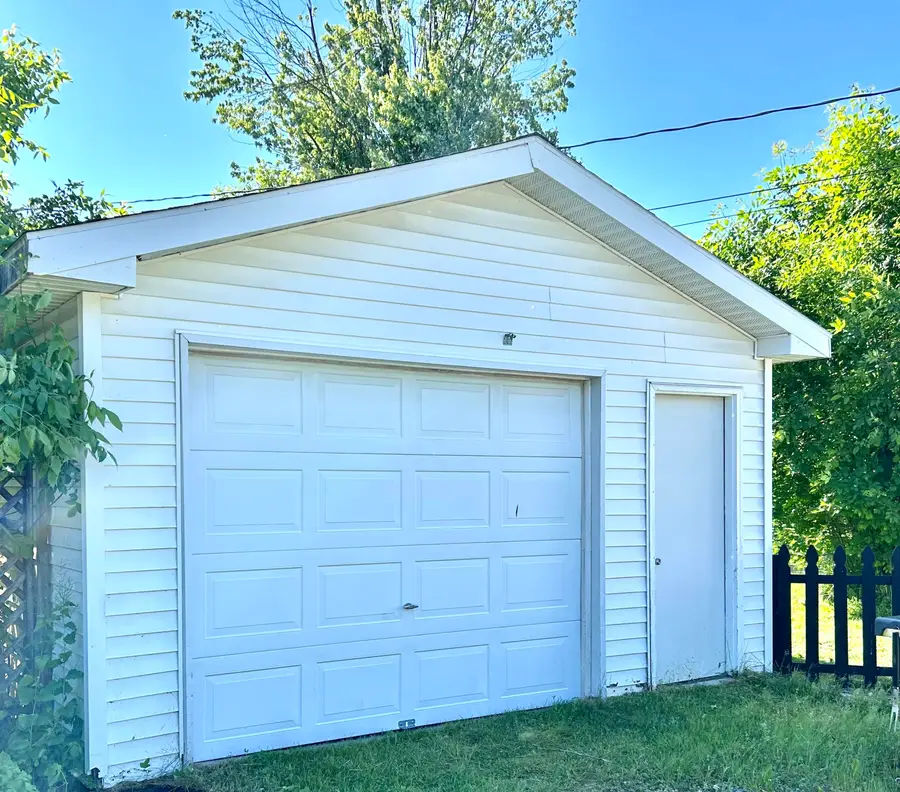 728 Michigan Avenue, Alpena, MI 49707 - #2