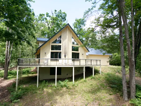 6913 Mountain Pass Lane, Gaylord, MI 49735