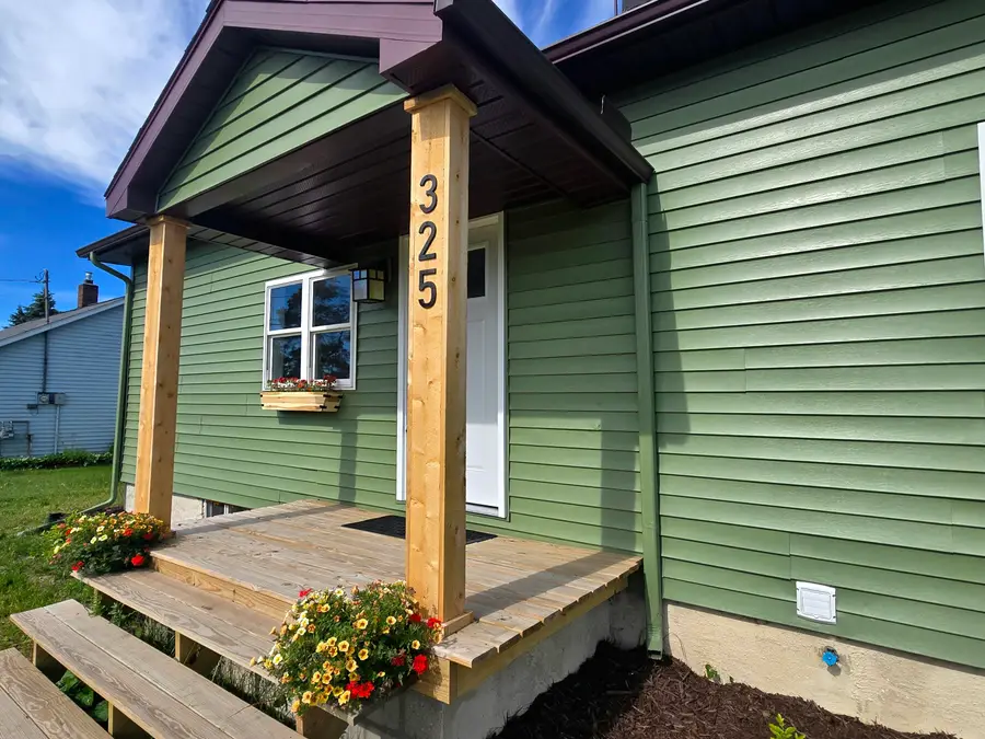 325 N Indiana Avenue, Gaylord, MI 49735 - #3