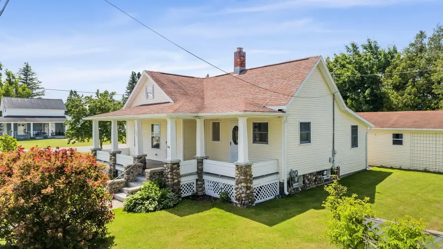 622 S Palmyra Street, Cheboygan, MI 49721 - #3