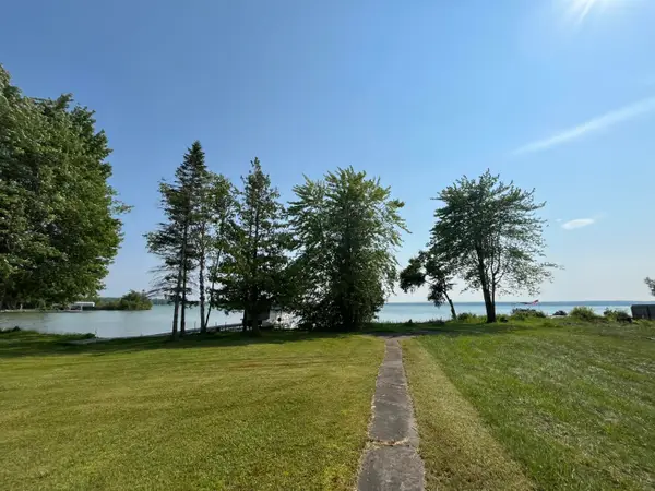 9460 U.s. 23, Alpena, MI 49707