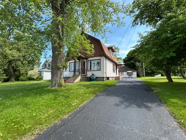 22 E Truckey Street, St. Ignace, MI 49781