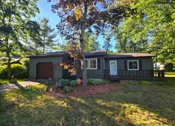 110 Acorn Lane, Houghton Lake, MI 48629