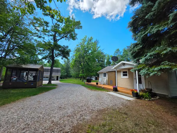 383 W Cherry Creek Road, Mio, MI 48647