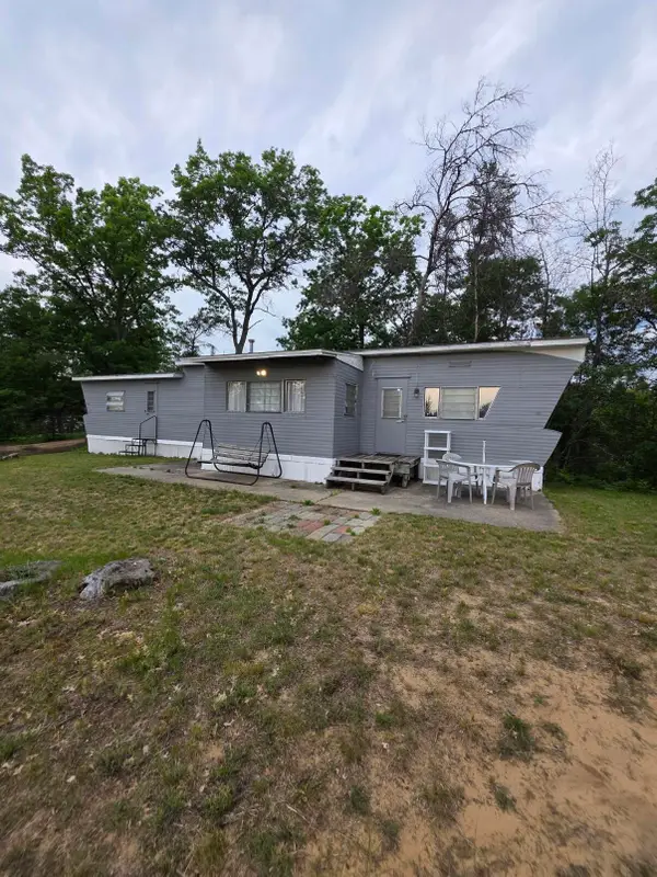 954 Chamber Court, St. Helen, MI 48656