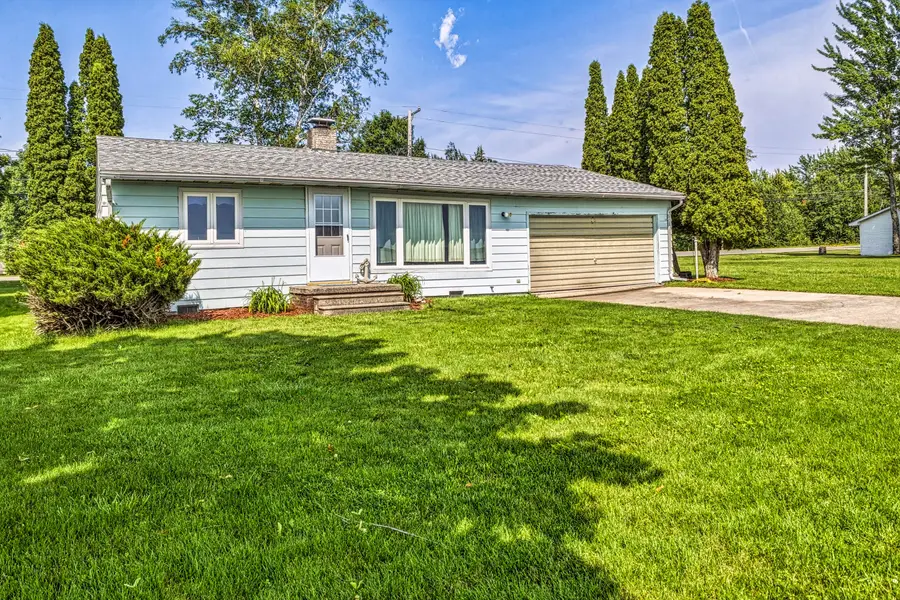 11271 E Houghton Lake Drive, Houghton Lake, MI 48629 - #2
