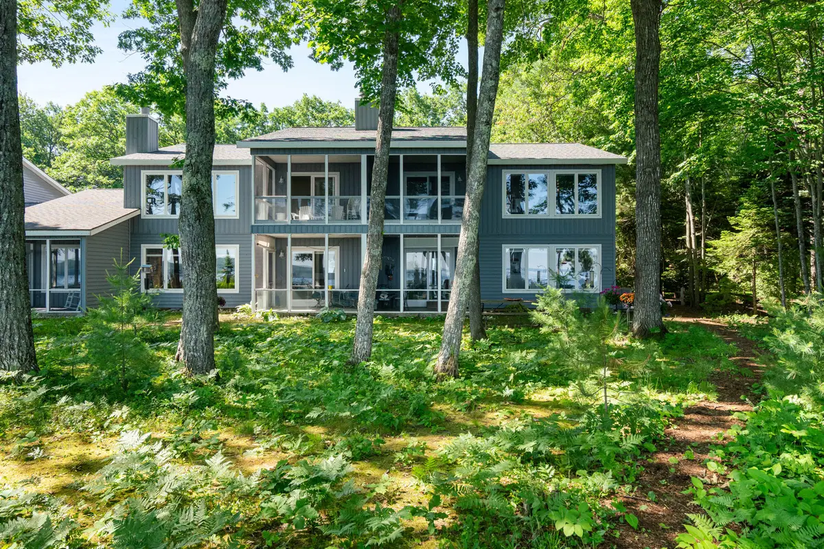 7842 Michigan 68, Indian River, MI 49749 - #1