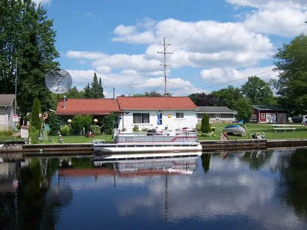 120 Brad N Cris Drive, Houghton Lake, MI 48629