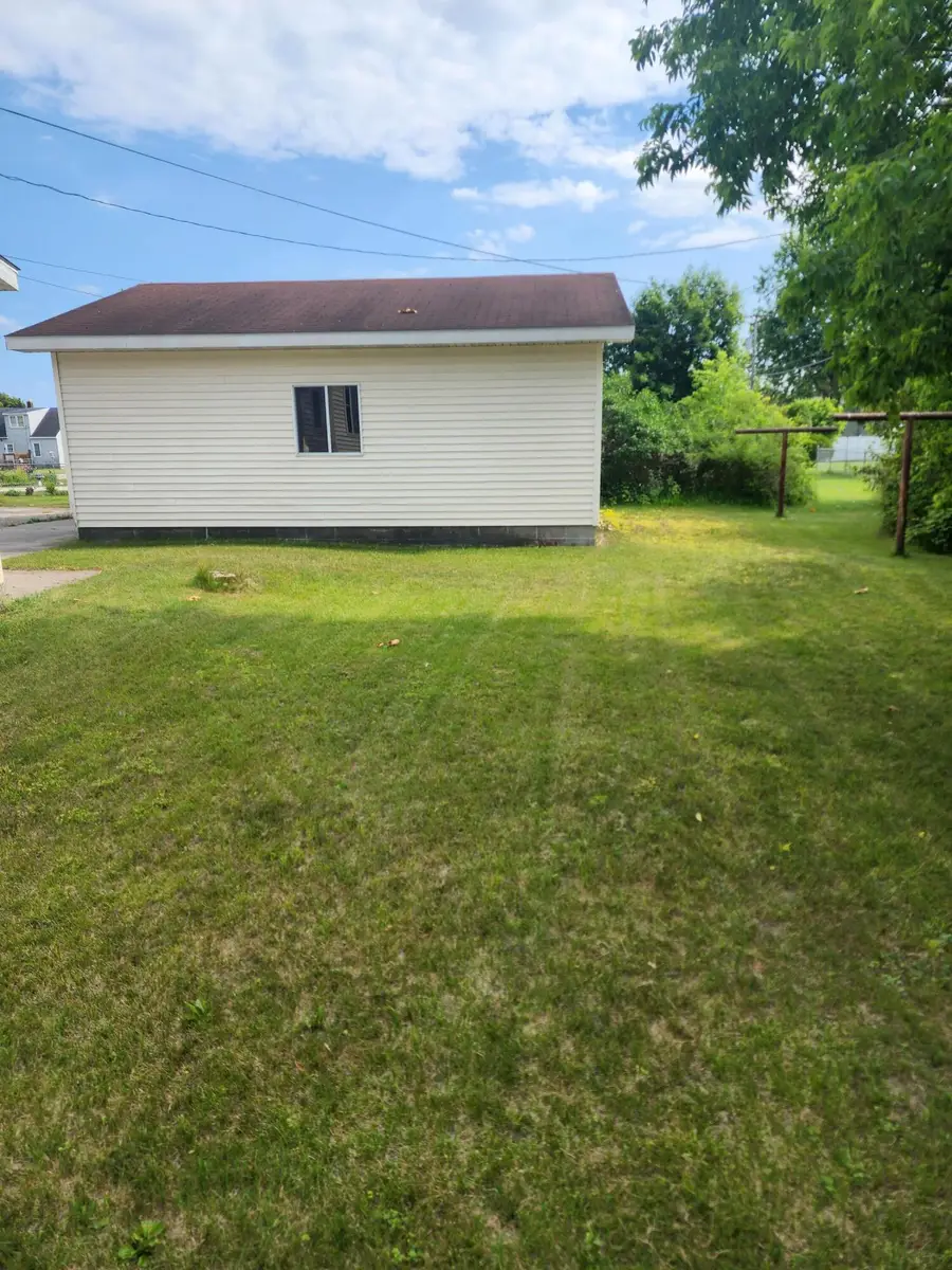 2334 La Forest Avenue, Alpena, MI 49707 - #3