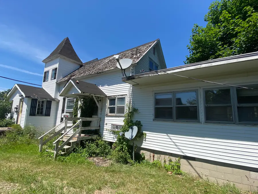 108 N Elm Avenue, Gaylord, MI 49735 - #3