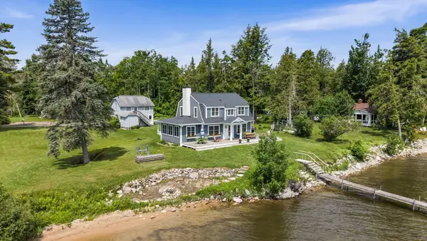 6452 N Silver Beach Road, Cheboygan, MI 49721