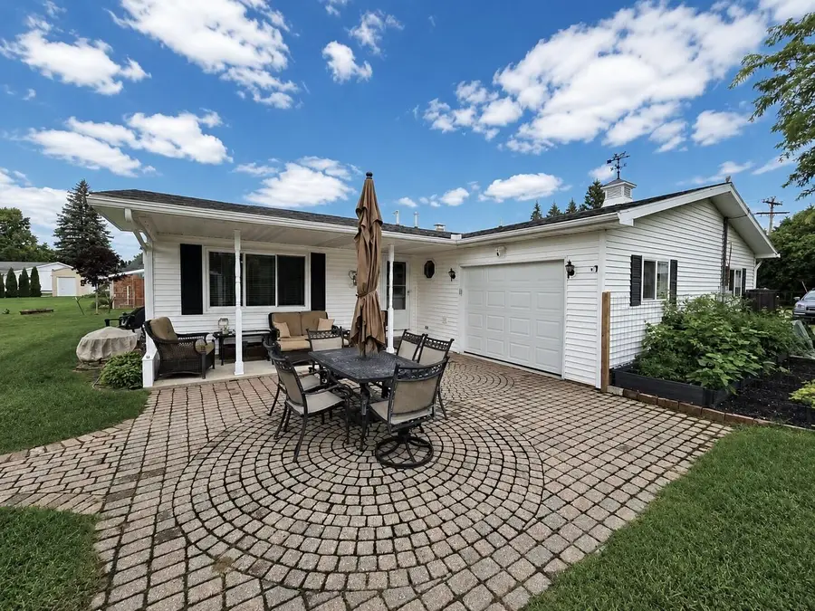 509 Iroquois Avenue, Prudenville, MI 48651 - #2