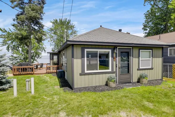 5380 W Houghton Lake Drive, Houghton Lake, MI 48629