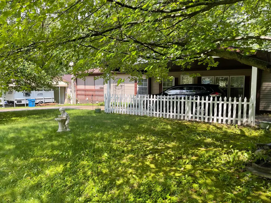 213 Barcome Avenue, Houghton Lake, MI 48629 - #2