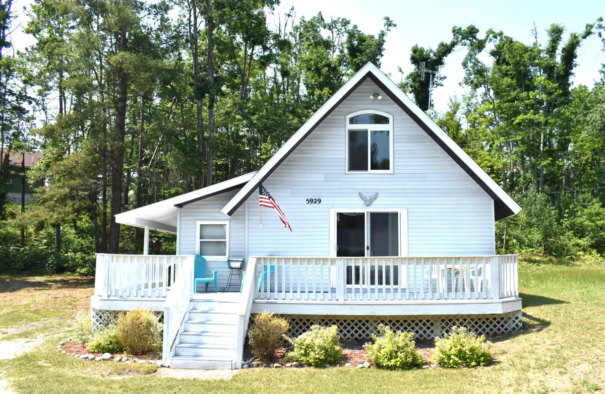 5929 Star Road, Johannesburg, MI 49751 - #1