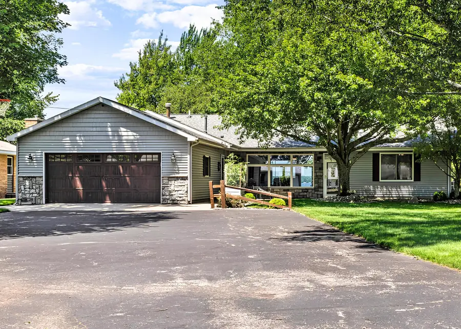 2413 Long Point Drive, Houghton Lake, MI 48629 - #2