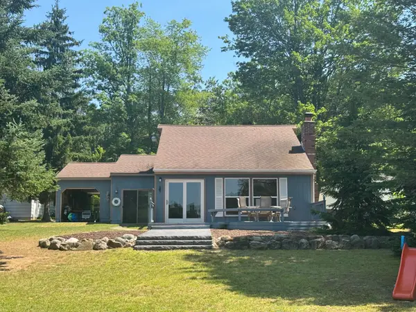 139 Waldenwood, Prudenville, MI 48651