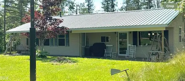 16865 Grace Harbor Highway, Millersburg, MI 49759