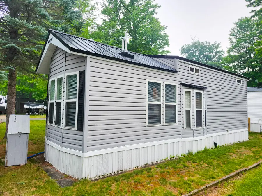 2757 Owens Drive, Houghton Lake, MI 48629 - #2