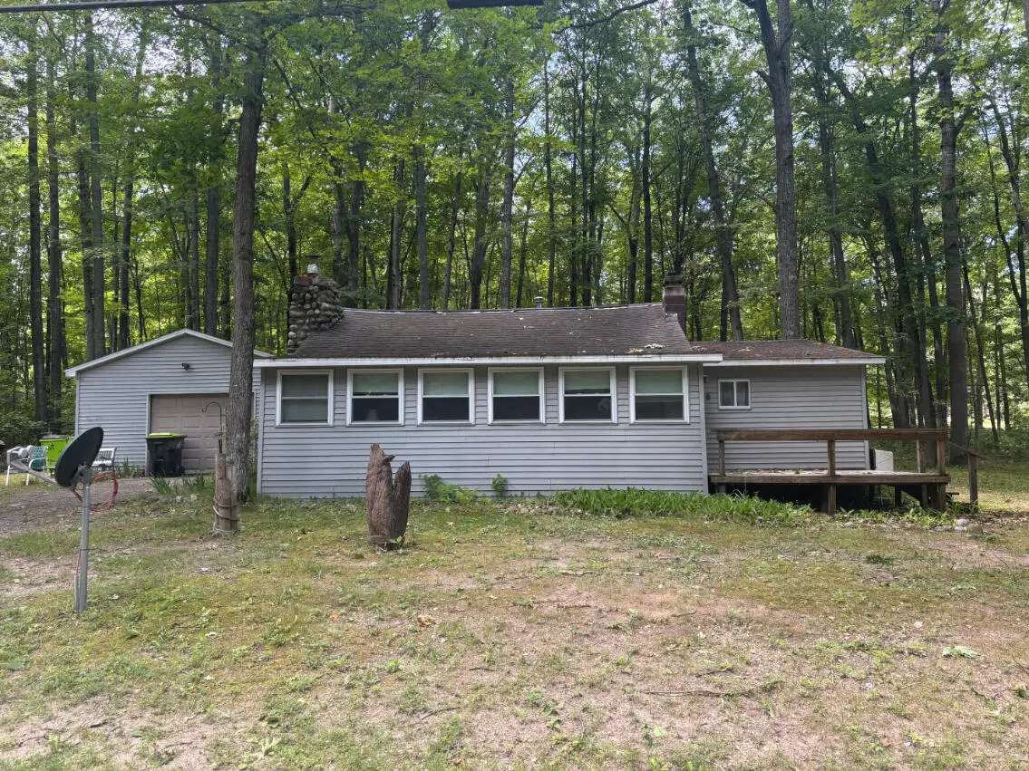 2215 W Higgins Lake Drive, Roscommon, MI 48653 - #1