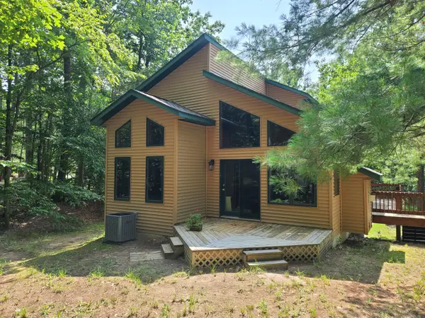 5861 Arawak Pass, Gaylord, MI 49735