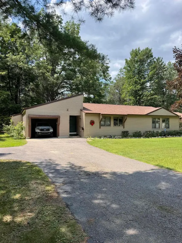 2178 Viking Way, Grayling, MI 49738