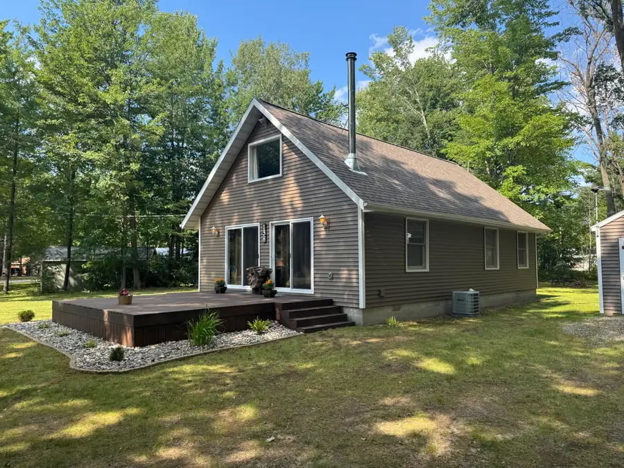 138 Waldenwood Circle, Prudenville, MI 48651 - #2